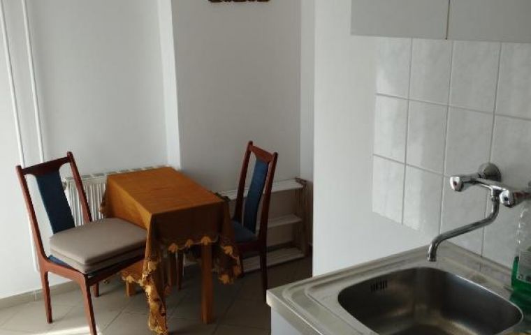 Kis apartman 1